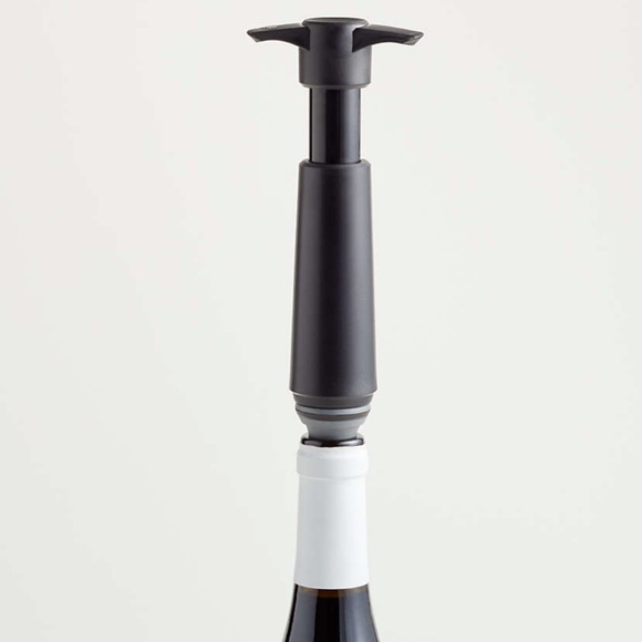 VacuVin Wine Saver Pump With Stoppers NWT - Picture 2 of 6